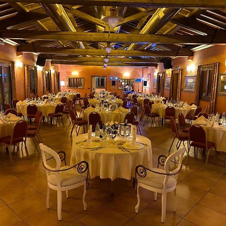 فندق هوتل لاجو فيردي Serravalle Pistoiese المظهر الخارجي الصورة